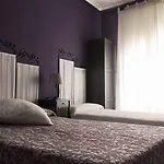 Sweet ゲストハウス 3*